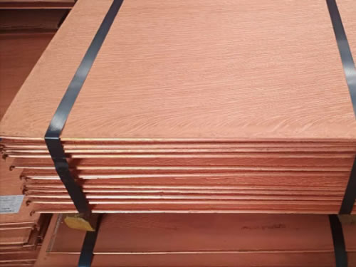 Producing copper cathodes from waste materials